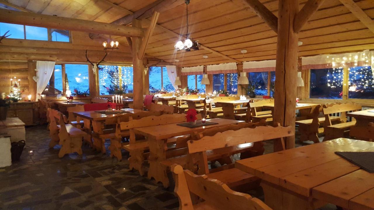 Pensjonat Laworta Ski Ustrzyki Dolne Ngoại thất bức ảnh