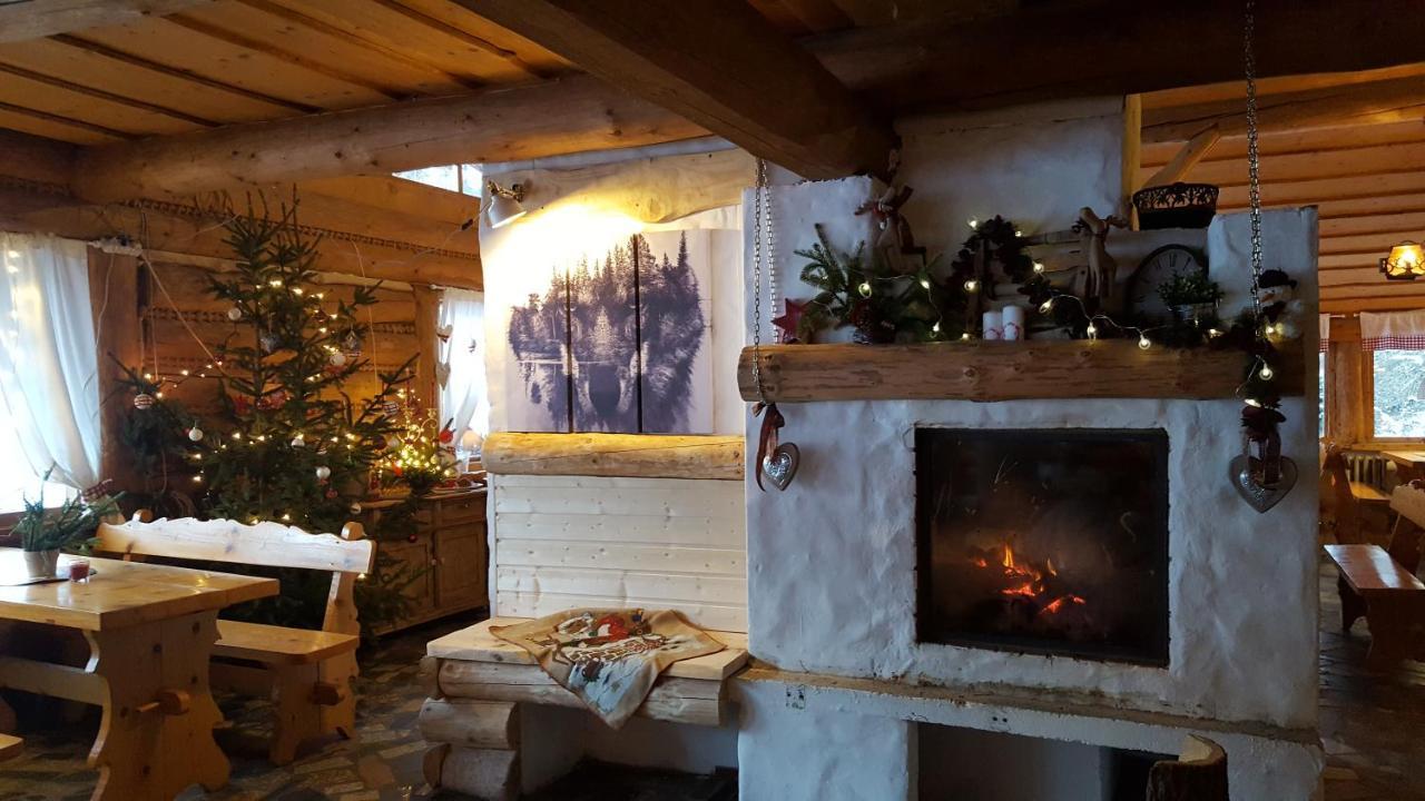 Pensjonat Laworta Ski Ustrzyki Dolne Ngoại thất bức ảnh